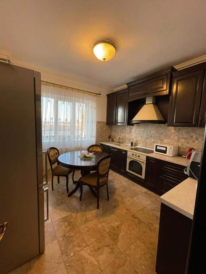 Hotel Casa Dobrescu Centura De Nord Craiova Esterno foto