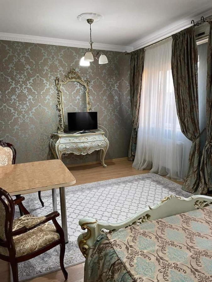 Hotel Casa Dobrescu Centura De Nord Craiova Esterno foto