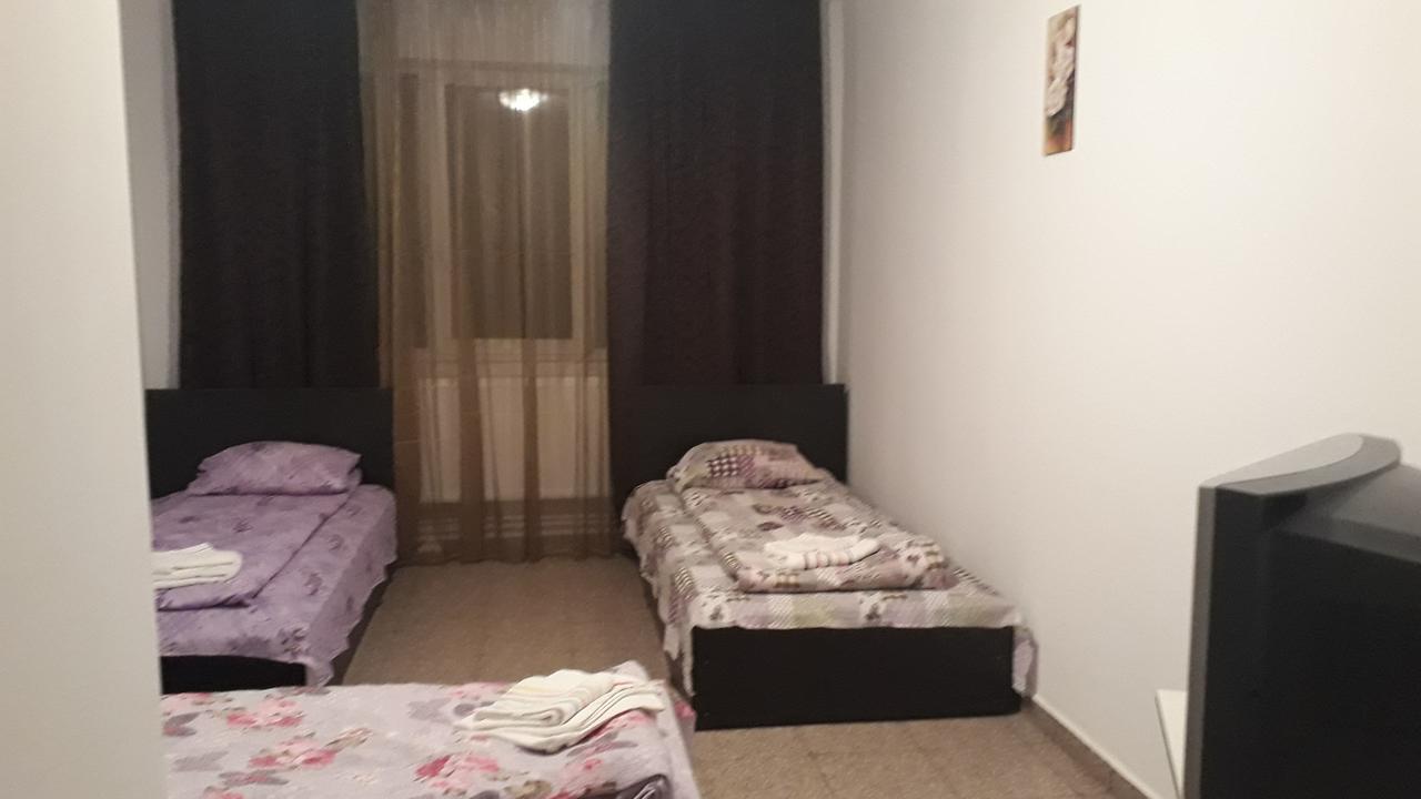 Hotel Casa Dobrescu Centura De Nord Craiova Esterno foto
