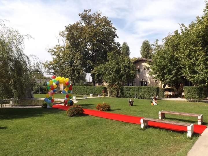 Hotel Casa Dobrescu Centura De Nord Craiova Esterno foto